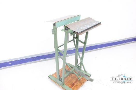 Blockleimpresse / Block Gluing Press
