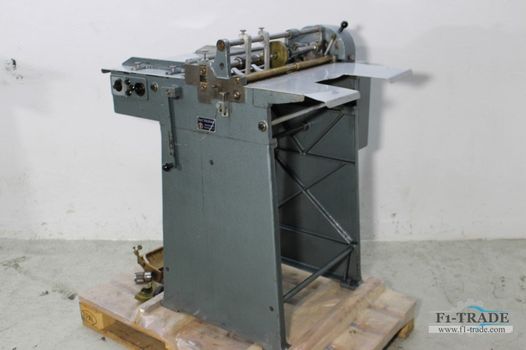 Rill- & Rückenklebegerät Umschläge / Creasing & Gluing machine for Covers