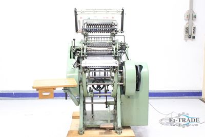 Fadenheftmaschine / Sewing machine