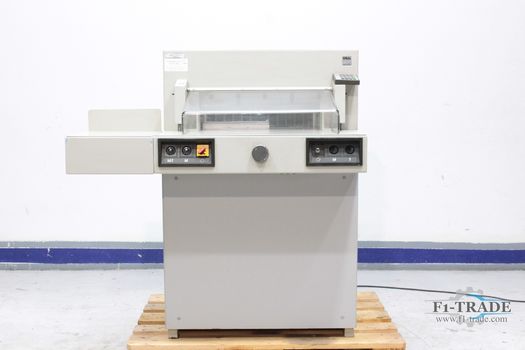 Schneidmaschine / Gullotine