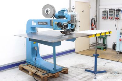 Drahtheftmaschine Wellpappe - Vollpappe / Corrugated - solid Board Wire Stitcher