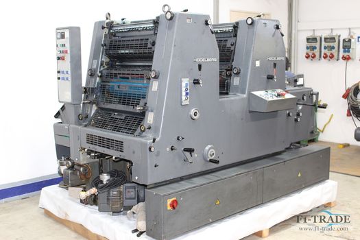 2 Farben Offsetdruckmaschine - 2 Color Offset Press