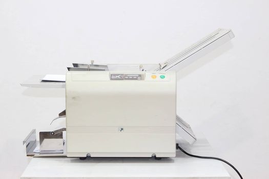 Folding machine