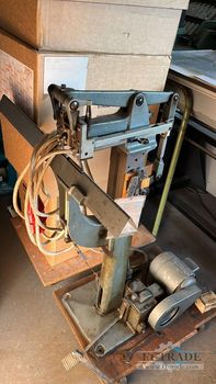 Doppelkopfheftmaschine / 2 head electric Stapler