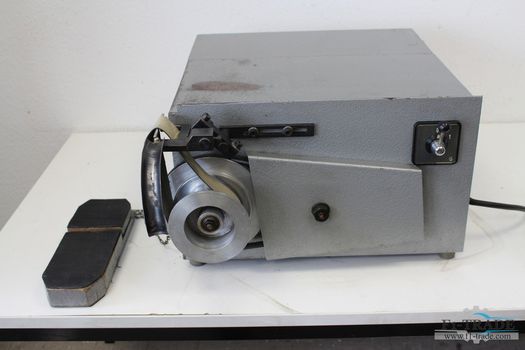 Spiraleindrehmaschine / Spiral insertion machine