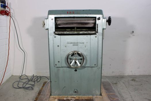 Book Back Rounding Machine
