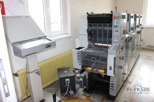 4 Farben Offsetdruckmaschine / 4 Color Sheet-Fed Offset Press