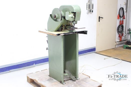 Ösmaschine / Eyeletting machine