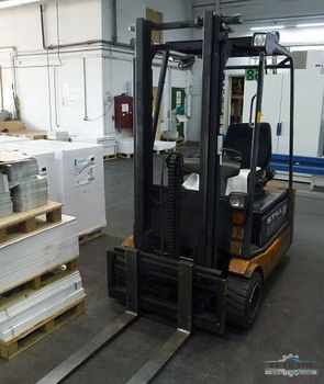 electric Forklift