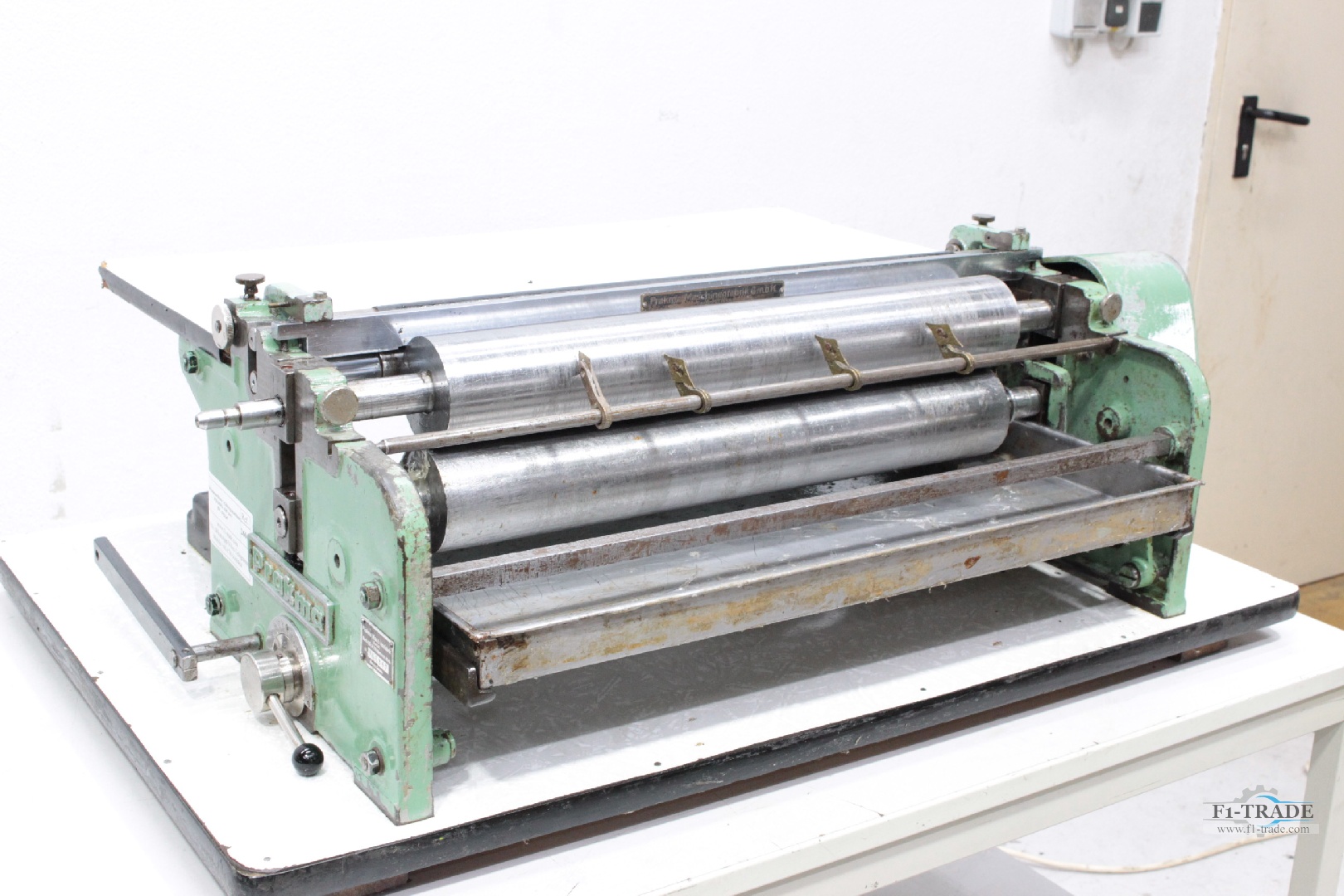Anleimmaschine  / Gluing Machine