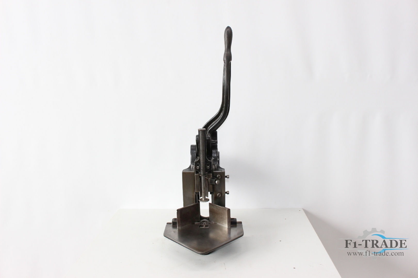 Eckenrundstossmaschine / Corner Rounding machine