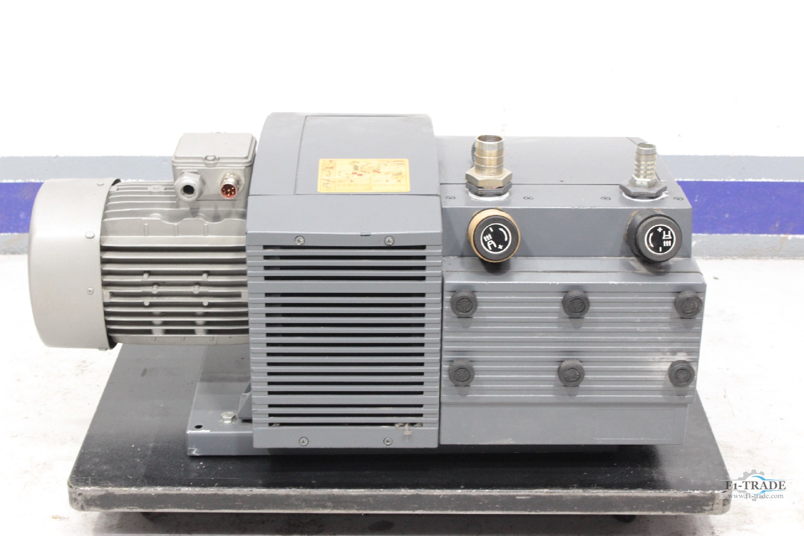 Druck- und Vakuumkompressor / Pressure and Vacuum Compressor