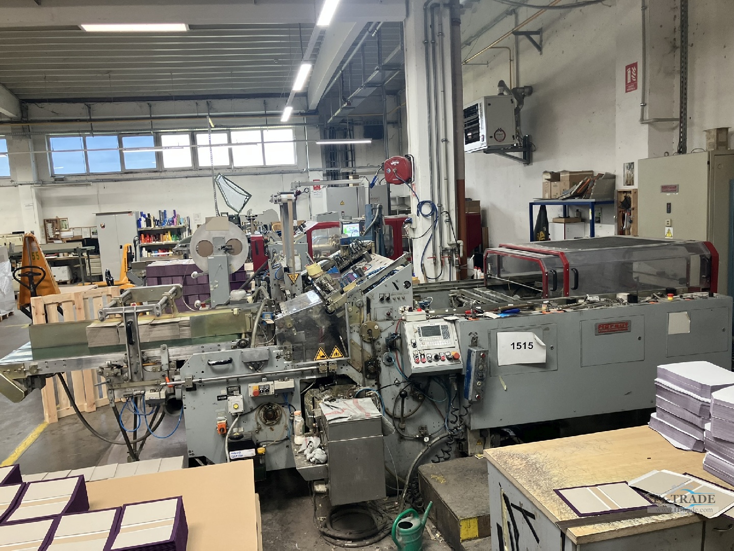 Buchdeckenmaschine / Case Maker