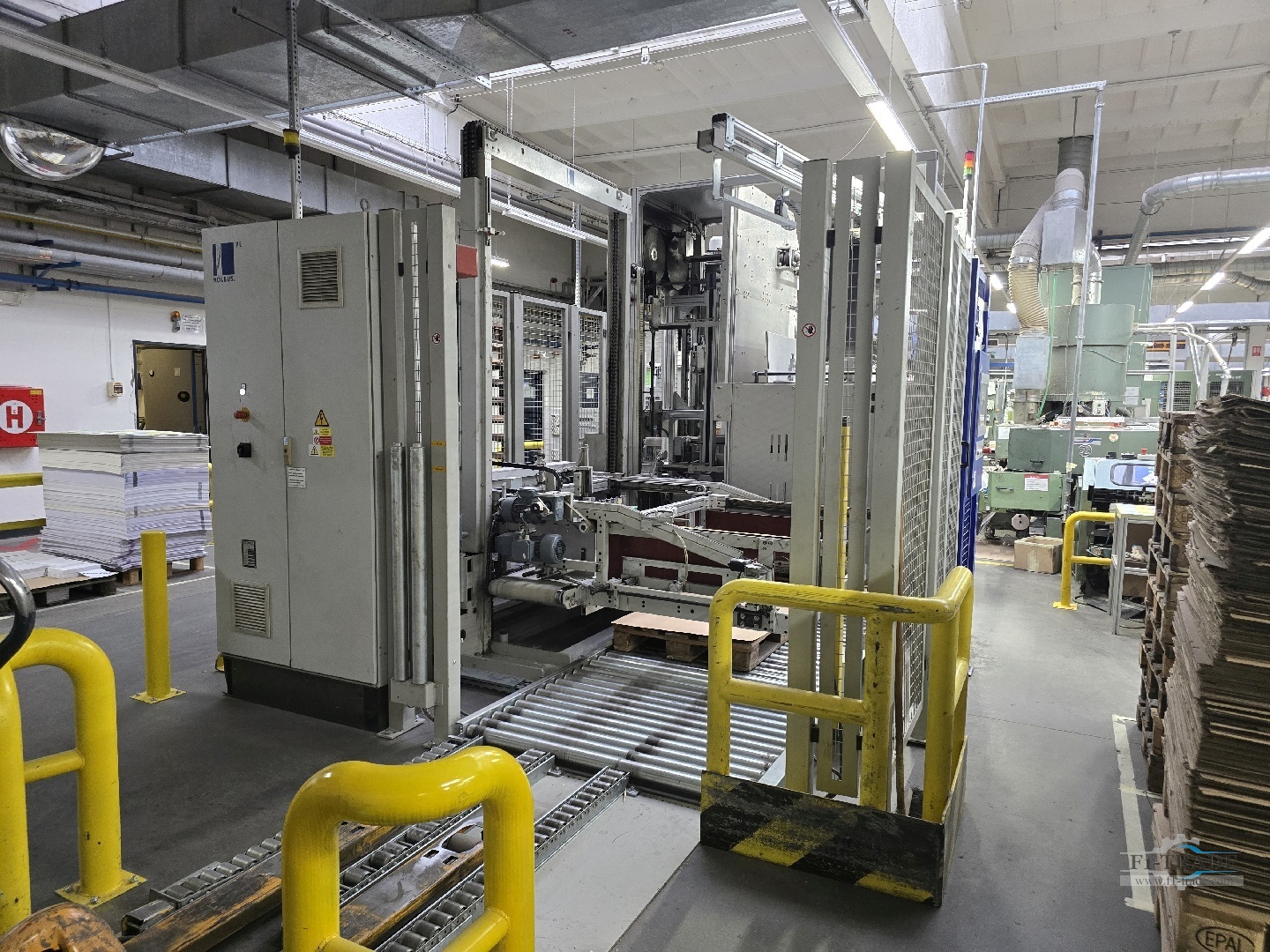 Automatischer Palettierer / Automatic Palletizing