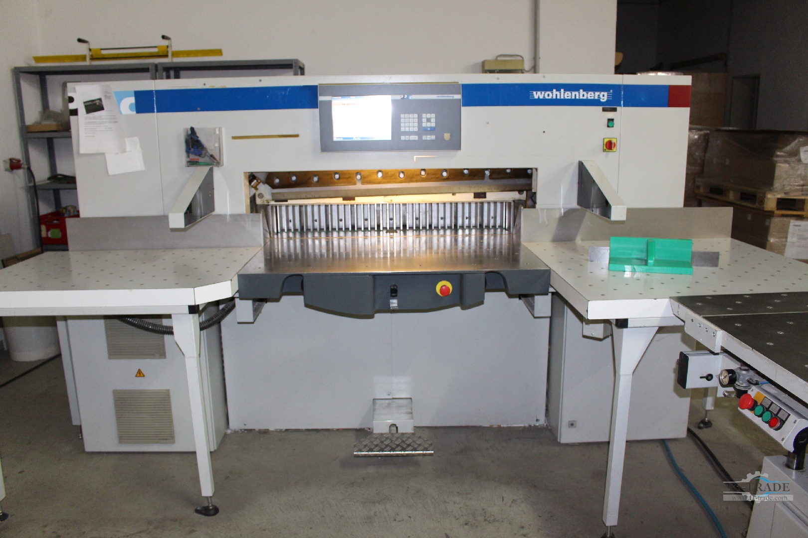 Schneidmaschine / Cutting Machine